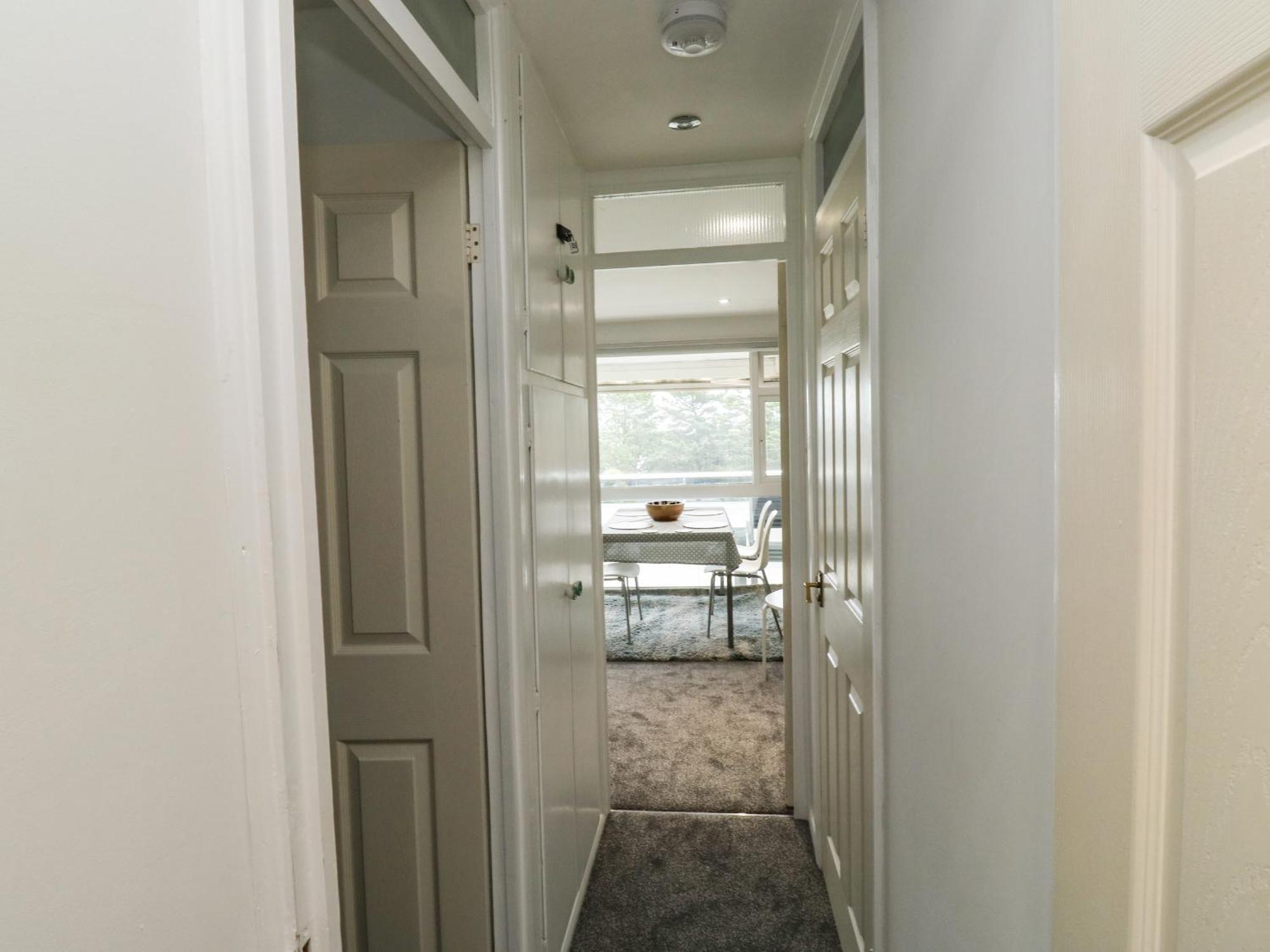 Sunny View Apartment Долиш Екстериор снимка