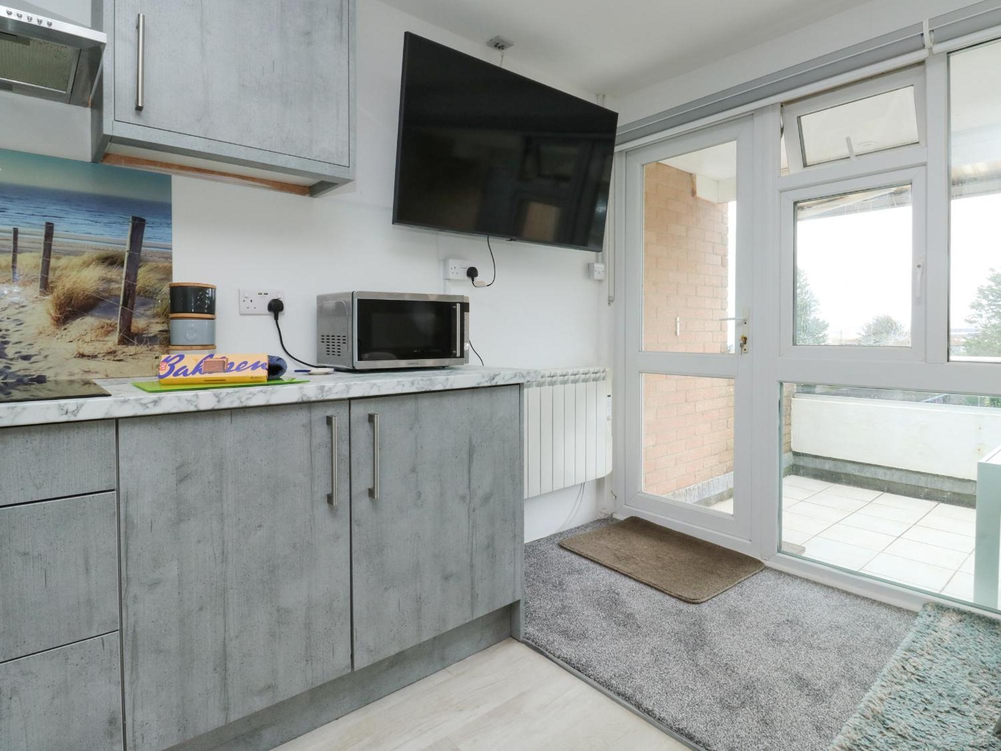 Sunny View Apartment Долиш Екстериор снимка