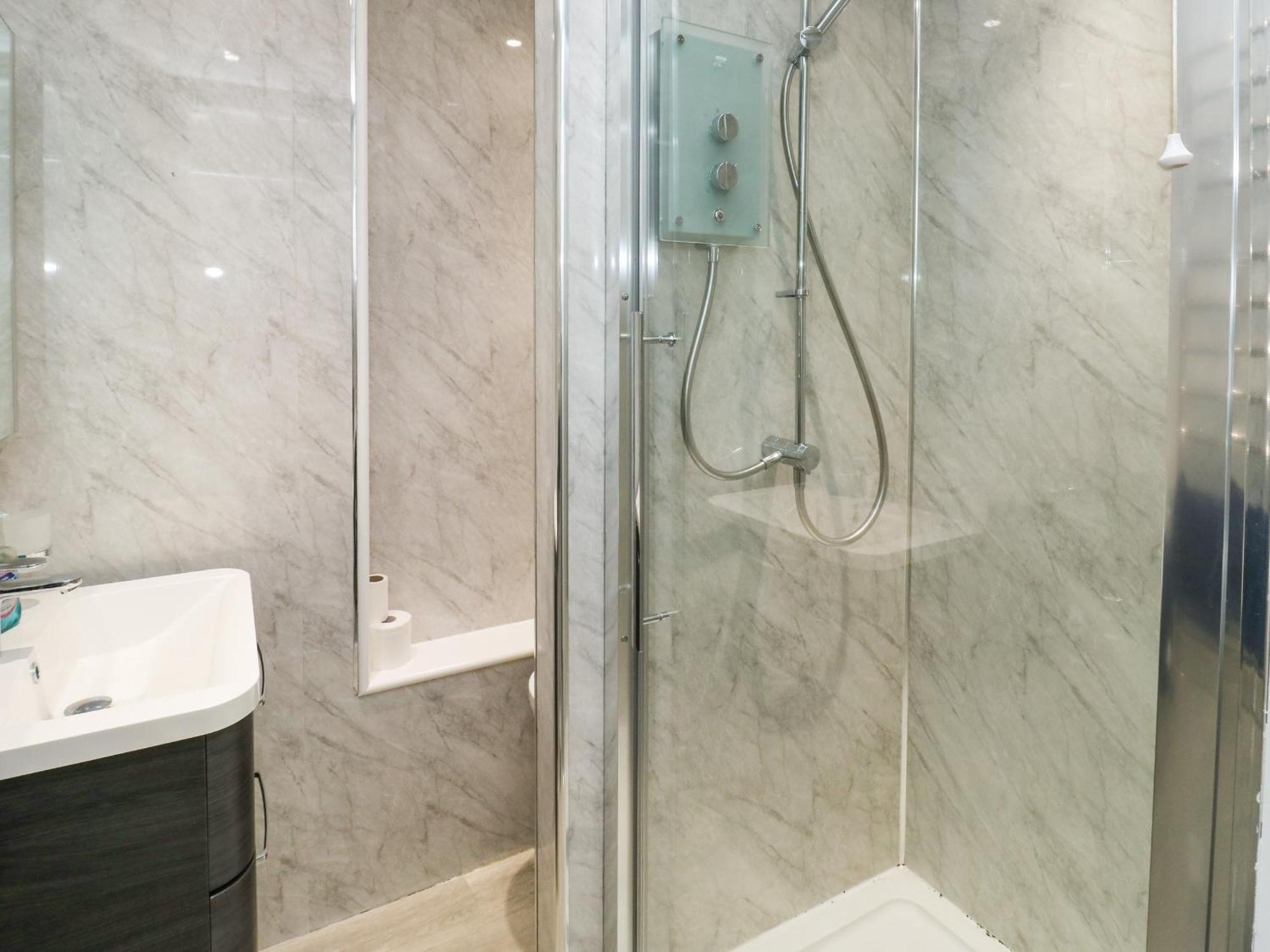 Sunny View Apartment Долиш Екстериор снимка