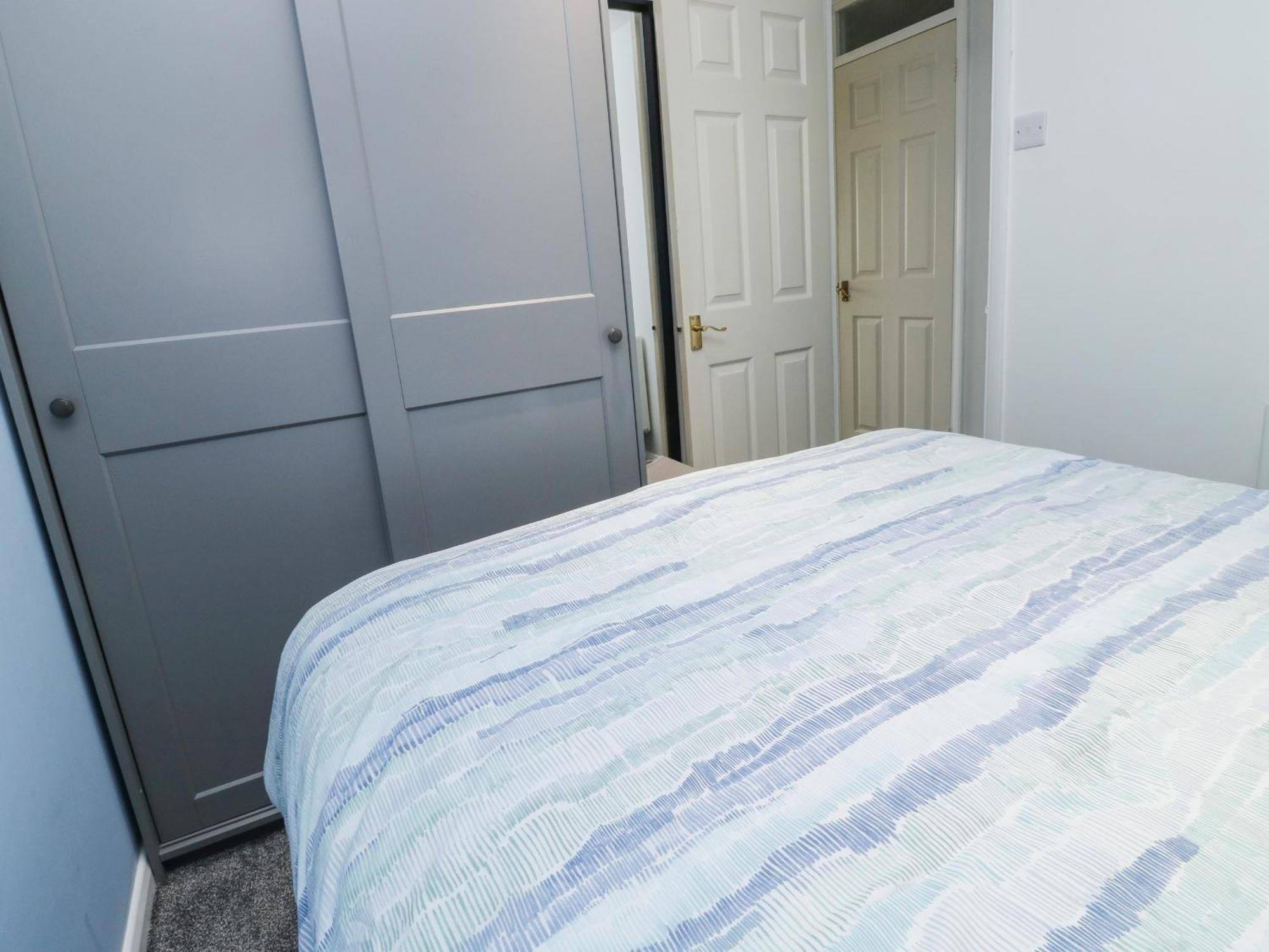 Sunny View Apartment Долиш Екстериор снимка